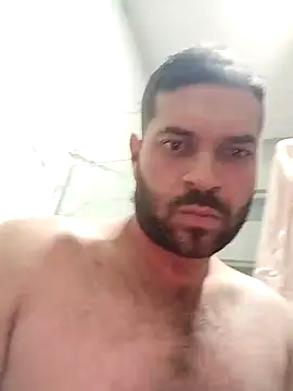 Snapshot of Rober2230 chatting on January 11, 2:52 am Rober2230 online show from January 11, 2:52 am