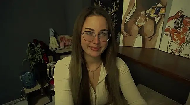 luxie milady online show from March 3, 1:09 pm