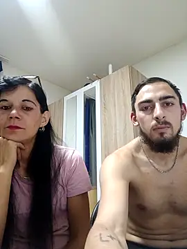 Snapshot of redx77777 chatting on December 20, 10:50 pm redx77777 online show from December 20, 10:50 pm