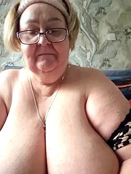 Snapshot of Awn290668 chatting on December 14, 10:09 am Awn290668 online show from December 14, 10:09 am