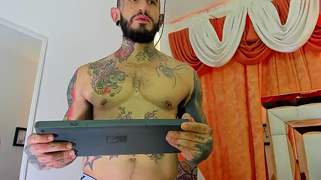 dilan scootk  online show from March 17, 7:28 pm