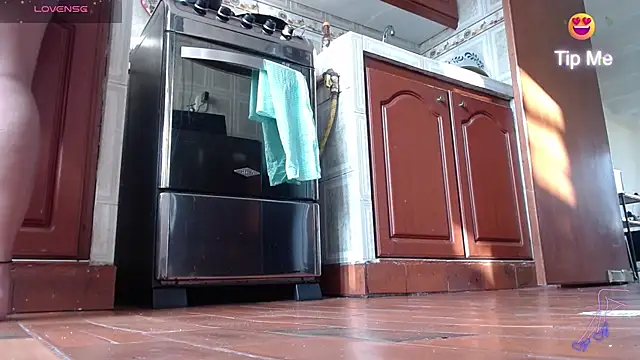 carlajames  online show from February 17, 9:30 pm