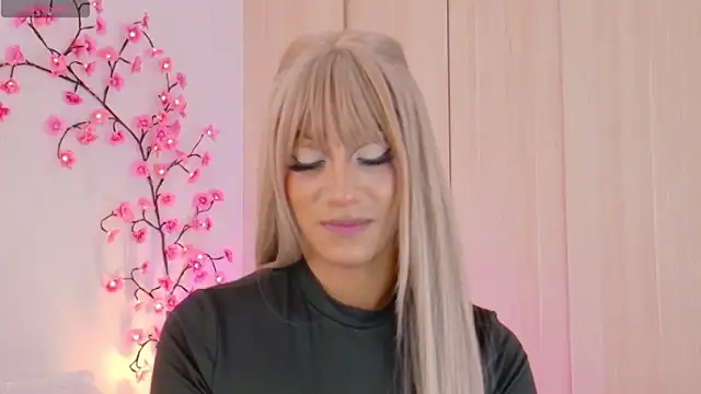 VictoriaRoss1 online show from May 6, 2:22 pm