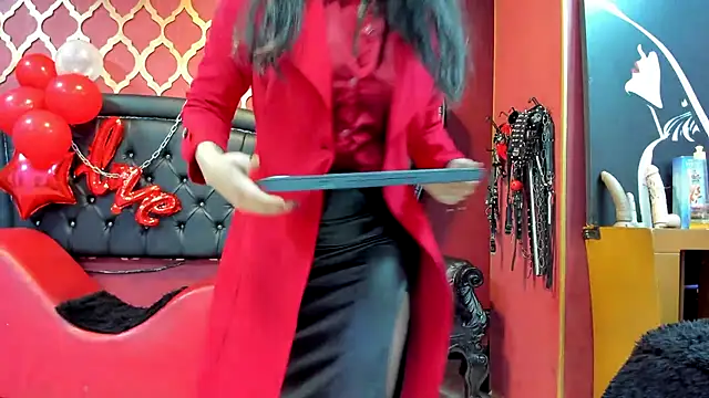 Snapshot of Mistressviictoria chatting on February 14, 11:21 am Mistressviictoria online show from February 14, 11:21 am