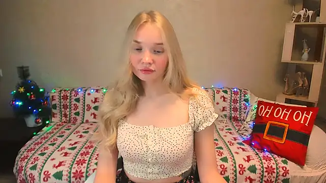 BoysLoveBlondee online show from December 21, 10:50 am