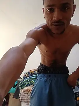 Snapshot of slimmydaddy69 chatting on August 8, 8:27 am slimmydaddy69 online show from August 8, 8:27 am