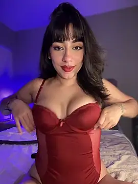 Snapshot of veronicaapink chatting on December 14, 3:40 am veronicaapink online show from December 14, 3:40 am