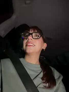 Snapshot of veronicaapink chatting on October 21, 1:06 am veronicaapink online show from October 21, 1:06 am