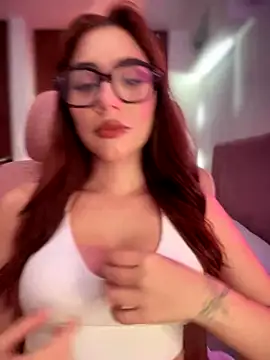 Snapshot of veronicaapink chatting on October 26, 8:48 pm veronicaapink online show from October 26, 8:48 pm