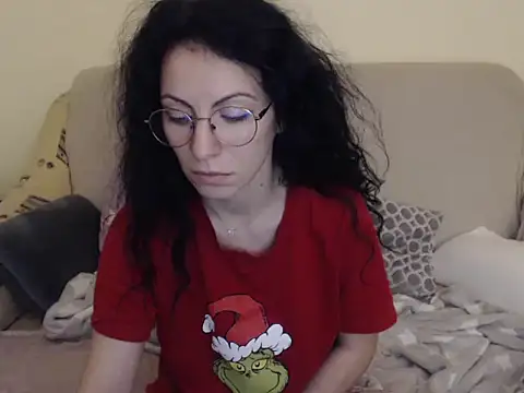 Emmatoo online show from February 18, 5:03 am