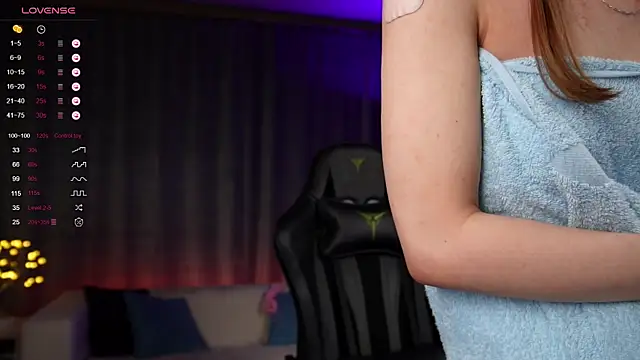 Amely Young online show from February 19, 6:22 am