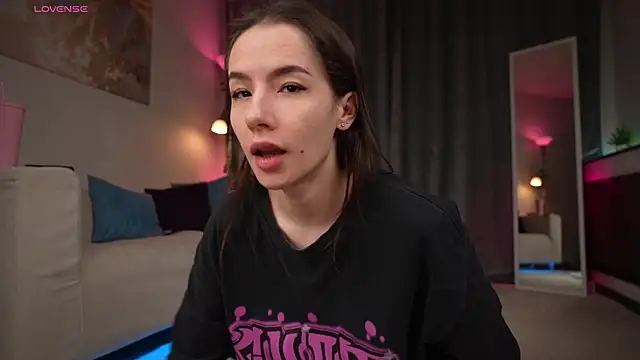 Amely Young online show from April 27, 1:25 am