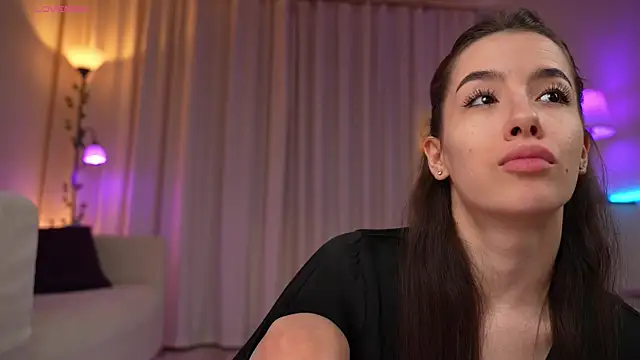 Amely Young online show from May 3, 1:22 am