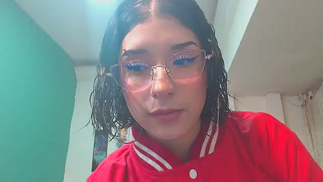 Snapshot of Cinthya-Gomez6 chatting on March 15, 12:02 pm Cinthya-Gomez6 online show from March 15, 12:02 pm