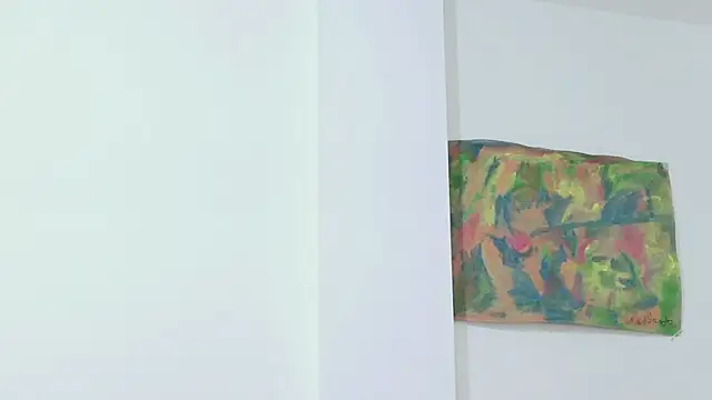 linnie  online show from March 10, 8:48 am