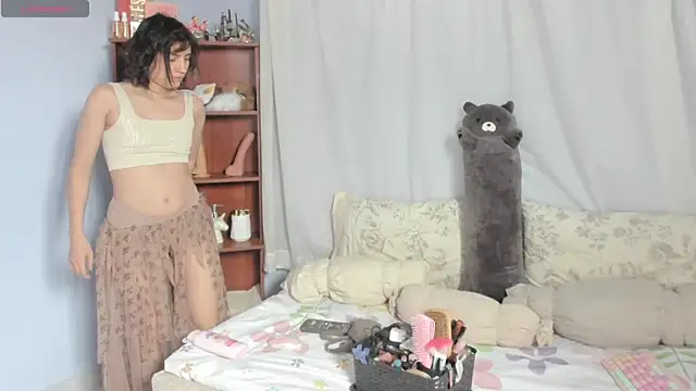 Snapshot of linnie_ chatting on July 14, 8:14 pm linnie online show from July 14, 8:14 pm