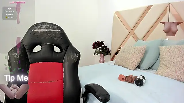 sofia samuels online show from April 30, 3:24 am