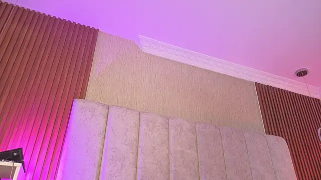 HannaRed  online show from February 22, 11:53 am