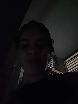 Pamela Rosal online show from December 21, 1:35 am