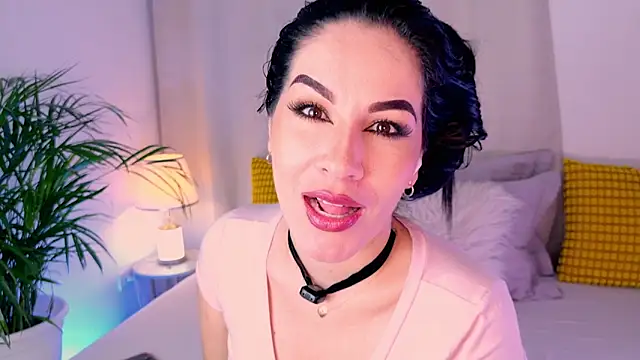 Snapshot of Pamela_Rosal chatting on May 31, 12:23 pm Pamela Rosal online show from May 31, 12:23 pm
