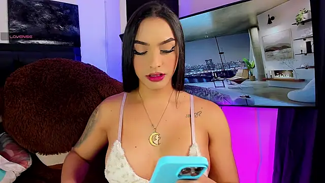 Snapshot of Maryonthemoon chatting on November 13, 5:39 am Maryonthemoon online show from November 13, 5:39 am