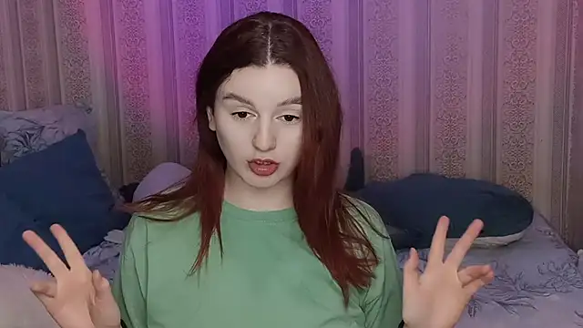 Snapshot of JulthHell chatting on December 20, 10:39 pm JulthHell online show from December 20, 10:39 pm