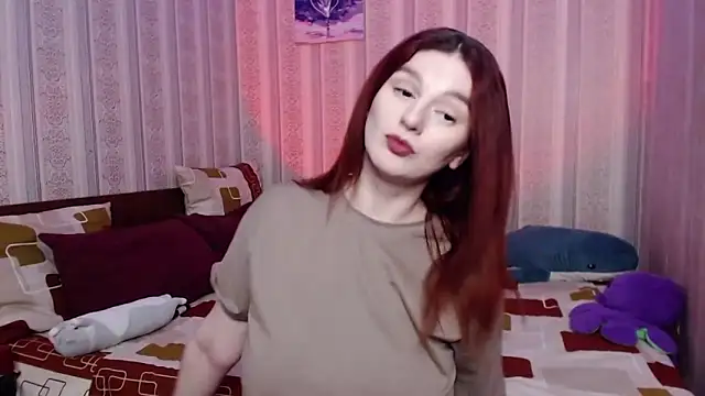 Snapshot of JulthHell chatting on February 7, 1:42 am JulthHell online show from February 7, 1:42 am