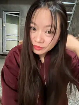 Snapshot of Hellen_111 chatting on October 8, 2:42 am Hellen 111 online show from October 8, 2:42 am