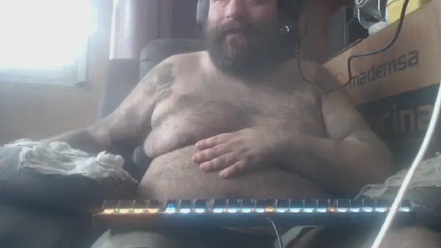 hairyhulk online show from October 9, 8:40 pm