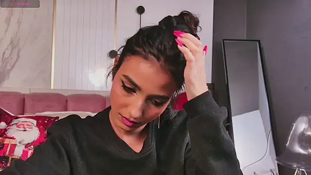 VanessaEllis online show from December 16, 10:34 pm