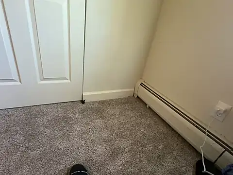 Snapshot of Big-dick_1 chatting on December 8, 7:32 pm Big-dick 1 online show from December 8, 7:32 pm