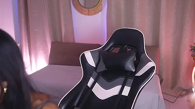 Snapshot of Sara_albrecht chatting on February 3, 12:03 pm Sara albrecht online show from February 3, 12:03 pm