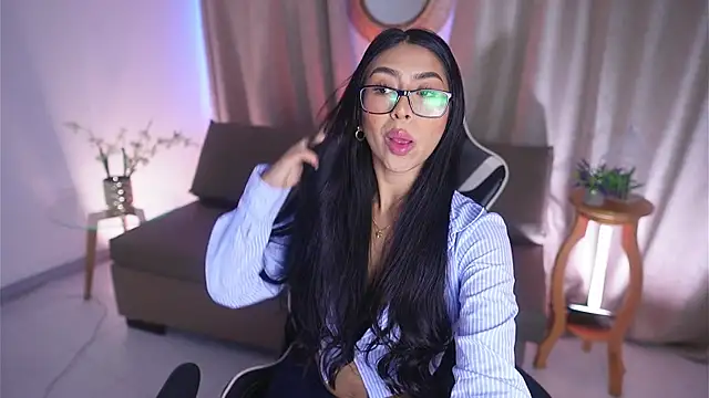 Snapshot of Sara_albrecht chatting on February 19, 12:55 pm Sara albrecht online show from February 19, 12:55 pm