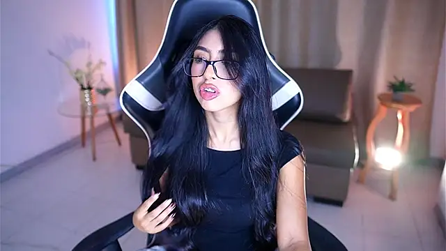 Snapshot of Sara_albrecht chatting on March 6, 1:14 pm Sara albrecht online show from March 6, 1:14 pm