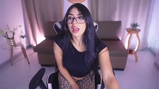 Snapshot of Sara_albrecht chatting on March 11, 12:39 pm Sara albrecht online show from March 11, 12:39 pm