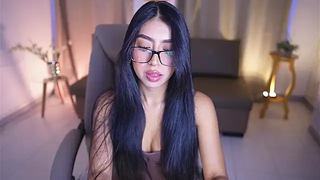 Snapshot of Sara_albrecht chatting on March 20, 12:43 pm Sara albrecht online show from March 20, 12:43 pm