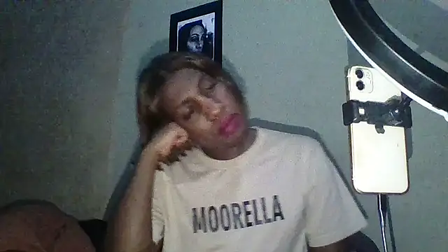 Moorella1 online show from October 2, 9:22 pm