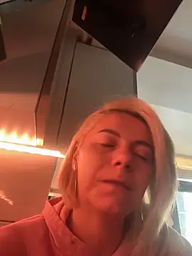 tanyagrey online show from March 17, 7:12 am