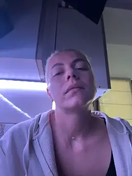 Snapshot of tanyagrey chatting on May 29, 5:38 am tanyagrey online show from May 29, 5:38 am