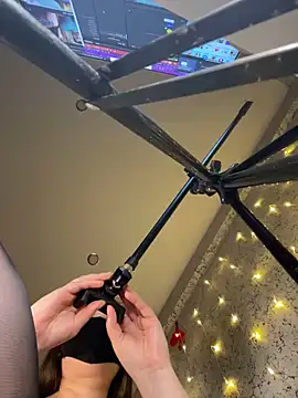 Snapshot of your_toxic_cum chatting on January 19, 7:37 pm your toxic cum online show from January 19, 7:37 pm