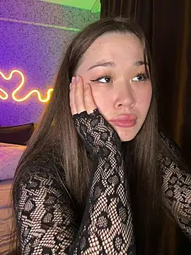 Snapshot of your_toxic_cum chatting on May 16, 7:56 pm your toxic cum online show from May 16, 7:56 pm