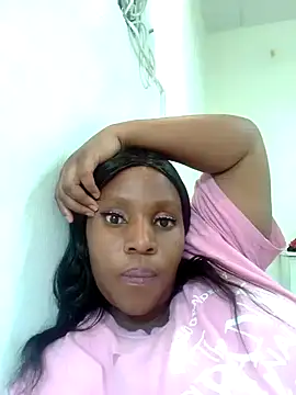 Snapshot of GaggingQueenxx chatting on January 28, 2:53 pm GaggingQueenxx online show from January 28, 2:53 pm