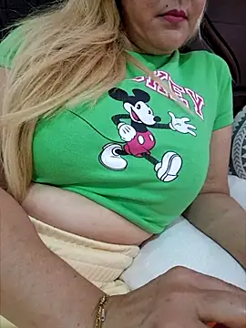 lamorbosa37 online show from March 14, 5:57 pm