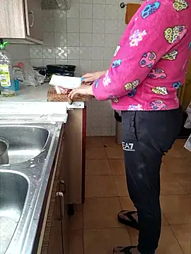 lamorbosa37 online show from January 14, 1:50 pm