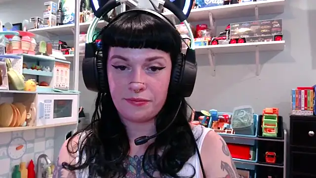 Marcelinegoddess online show from February 26, 3:21 am