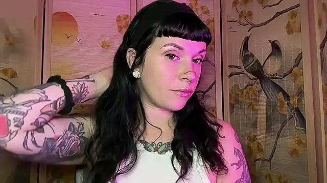 Marcelinegoddess online show from May 1, 3:33 am