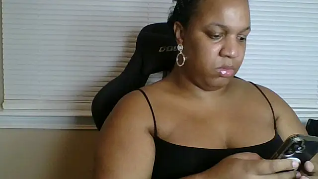 Badgirlbrittt online show from September 25, 12:03 am