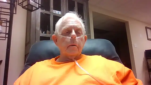 bootlegmanz online show from December 4, 2:26 pm