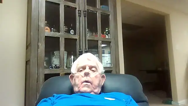 bootlegmanz online show from March 4, 5:41 pm