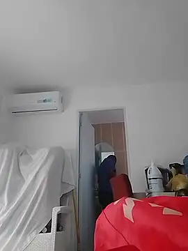 Snapshot of Algenis1232 chatting on October 24, 2:57 pm Algenis1232 online show from October 24, 2:57 pm